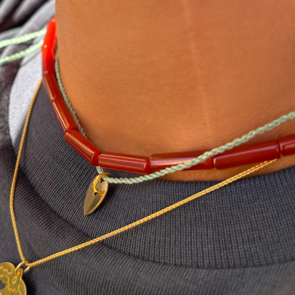 COLLANA_TUBINI_CORNIOLA_DETAILS.jpg collana pietra tubino corniola